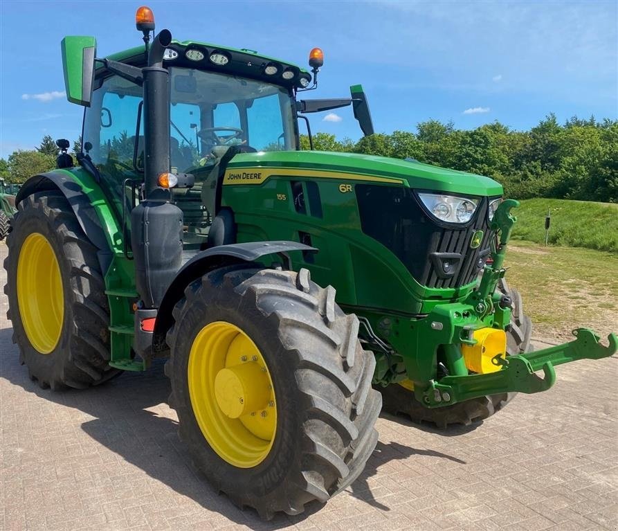 Traktor du type John Deere 6R 155 Front PTO GPS AutoTrac klar. Luft og hydraulik bremser. Frint PTO. Flere på vej ind. Ring til Ulrik på 40255544. Jeg snakker Jysk., Gebrauchtmaschine en Kolding (Photo 6)