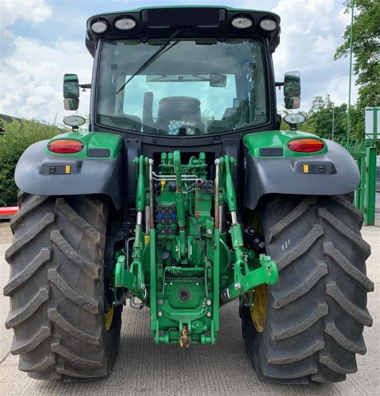 Traktor van het type John Deere 6R 155 Front PTO Luft og hydraulic bremser. Front PTO. GPS ready. Ring til Ulrik på 40255544. Jeg snakker Jysk., Gebrauchtmaschine in Kolding (Foto 4)