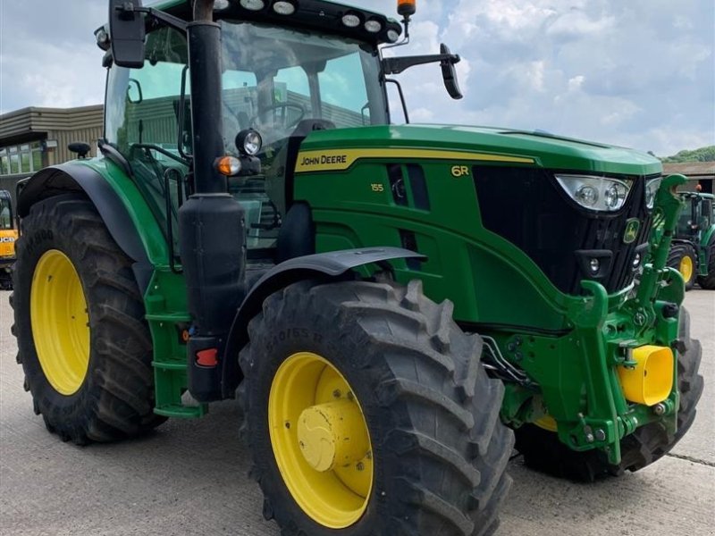 Traktor del tipo John Deere 6R 155 Front PTO Luft og hydraulic bremser. Front PTO. GPS ready. Ring til Ulrik på 40255544. Jeg snakker Jysk., Gebrauchtmaschine en Kolding