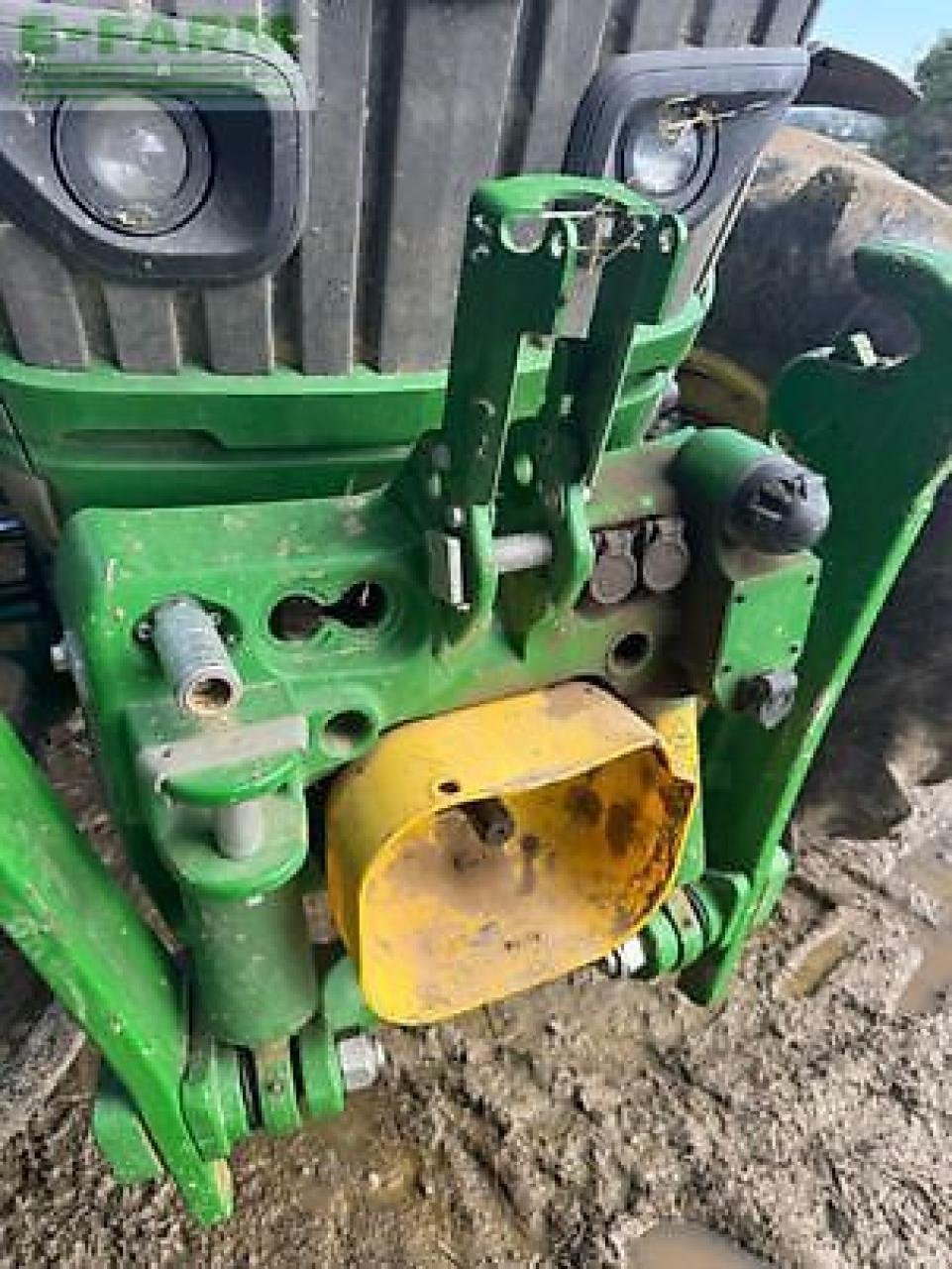 Traktor Türe ait John Deere 6r 155, Gebrauchtmaschine içinde MONFERRAN (resim 7)