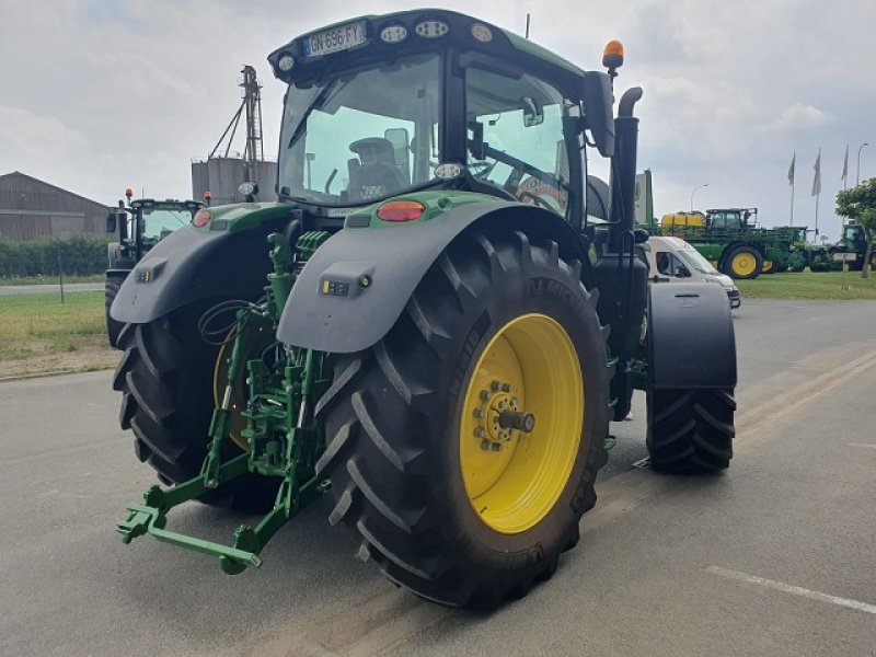 Traktor des Typs John Deere 6R 165, Gebrauchtmaschine in PITHIVIERS Cedex (Bild 3)