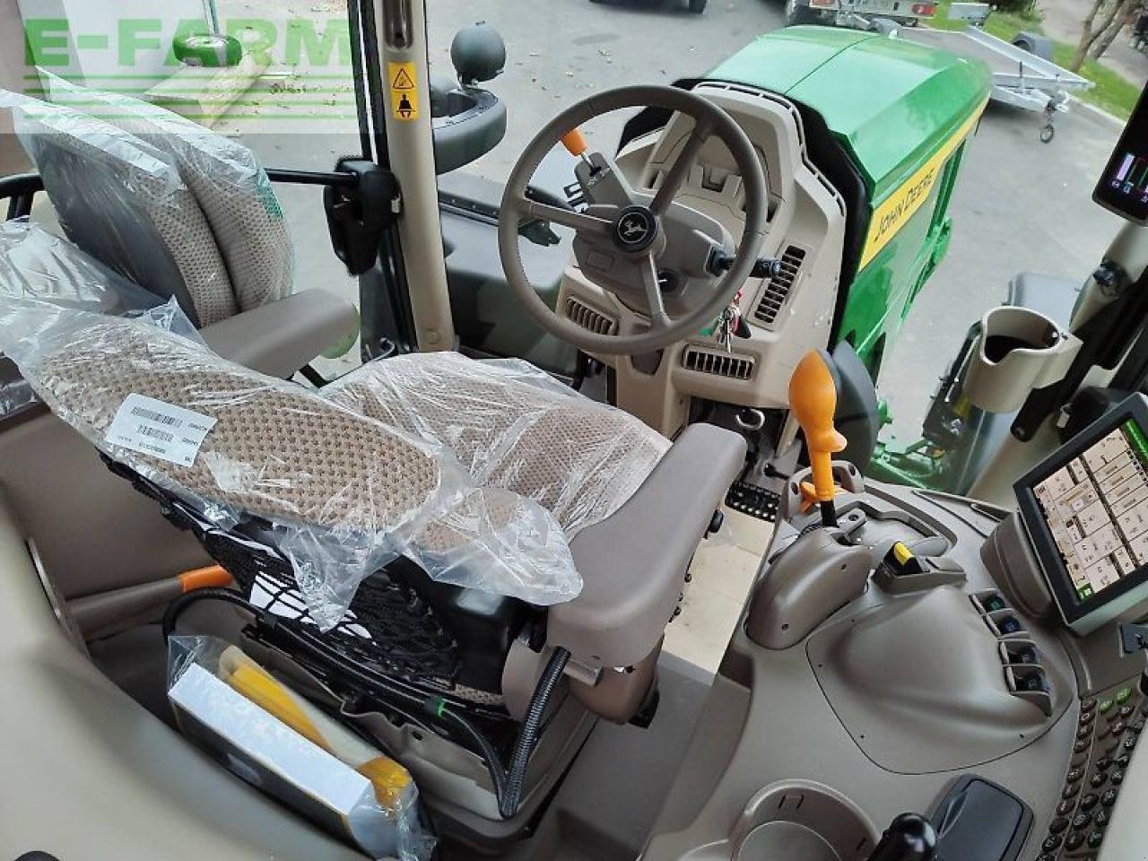 Traktor des Typs John Deere 6r 175, Gebrauchtmaschine in SV. TROJIC (Bild 13)