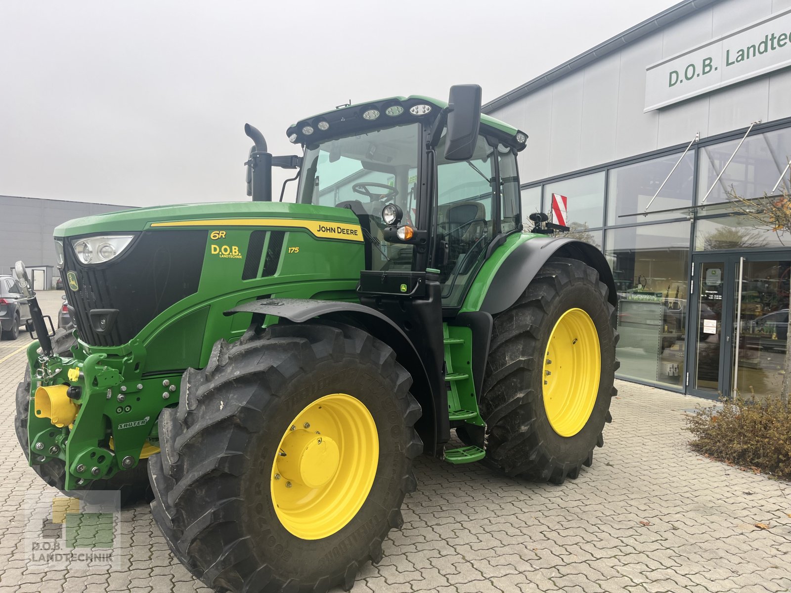 Traktor типа John Deere 6R 175, Gebrauchtmaschine в Langweid am Lech (Фотография 2)