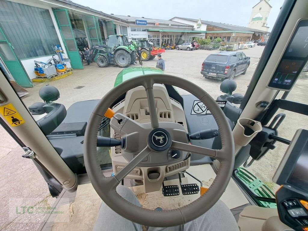 Traktor van het type John Deere 6R 175, Neumaschine in Redlham (Foto 10)