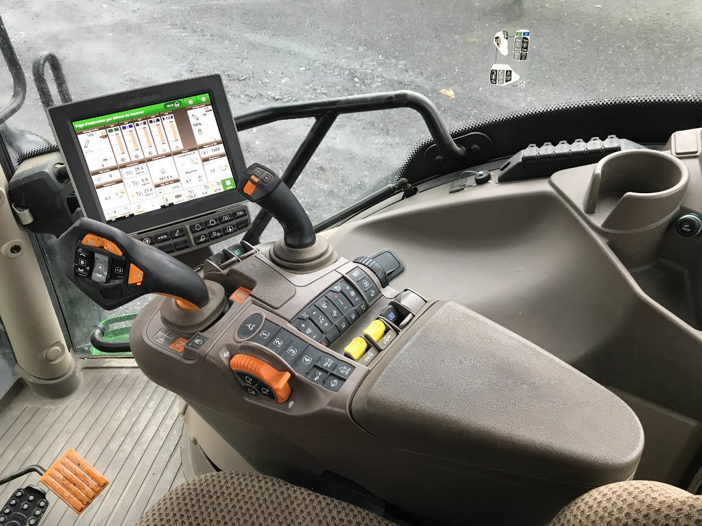 Traktor Türe ait John Deere 6R 185 AUTOTRAC DISPONIBLE ., Gebrauchtmaschine içinde UZERCHE (resim 8)