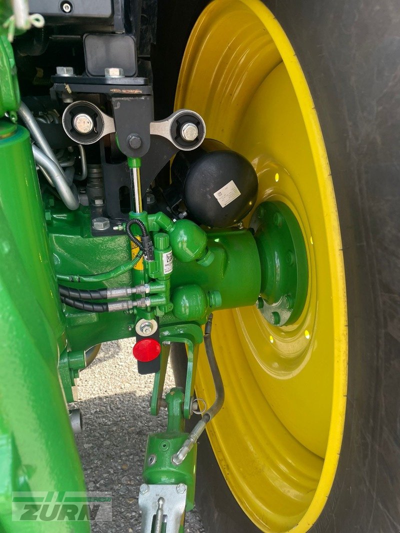 Traktor of the type John Deere 6R 185, Neumaschine in Schöntal-Westernhausen (Picture 17)