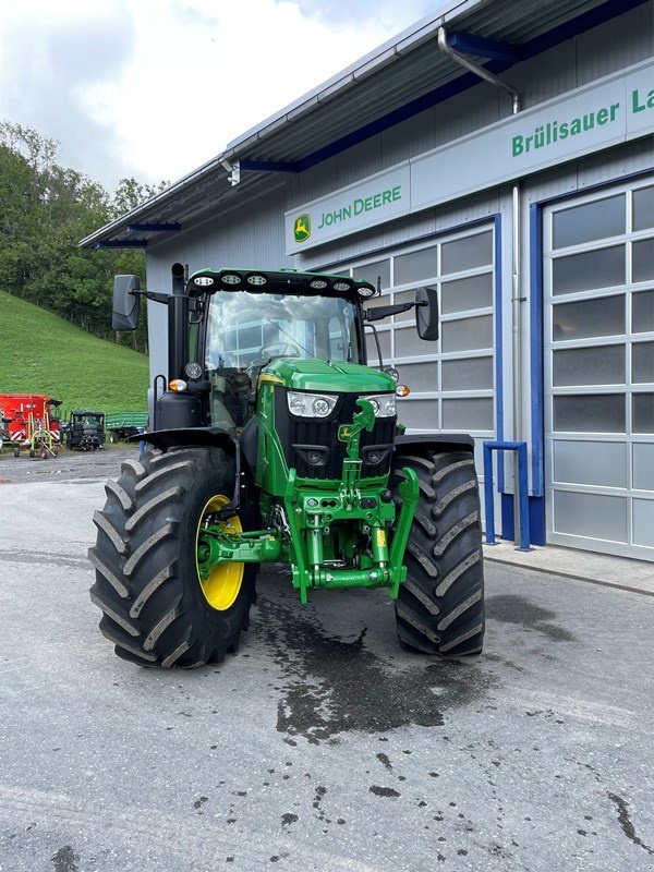 Traktor van het type John Deere 6R 185, Neumaschine in Eichberg (Foto 3)