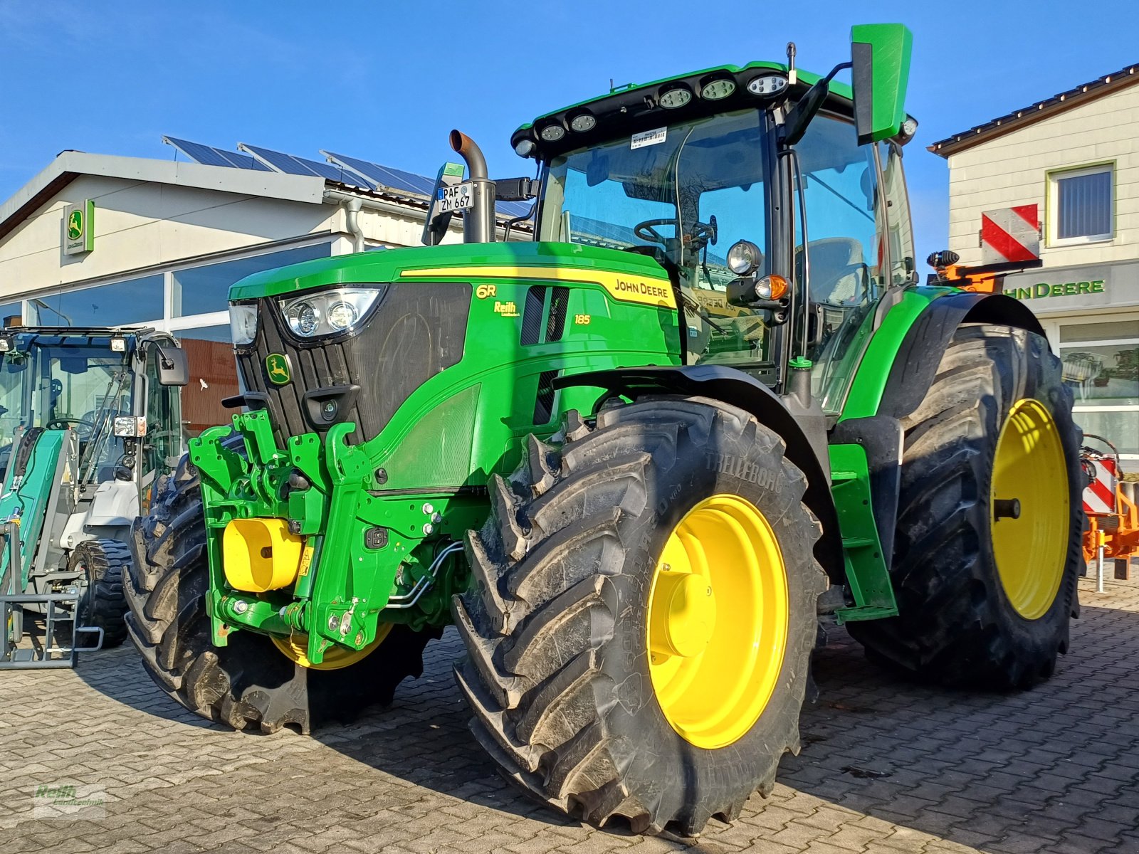 Traktor des Typs John Deere 6R 185, Gebrauchtmaschine in Wolnzach (Bild 1)