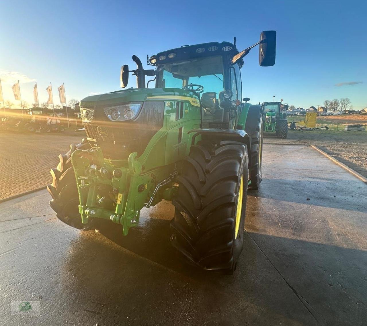 Traktor van het type John Deere 6R 185, Neumaschine in Triebes (Foto 2)