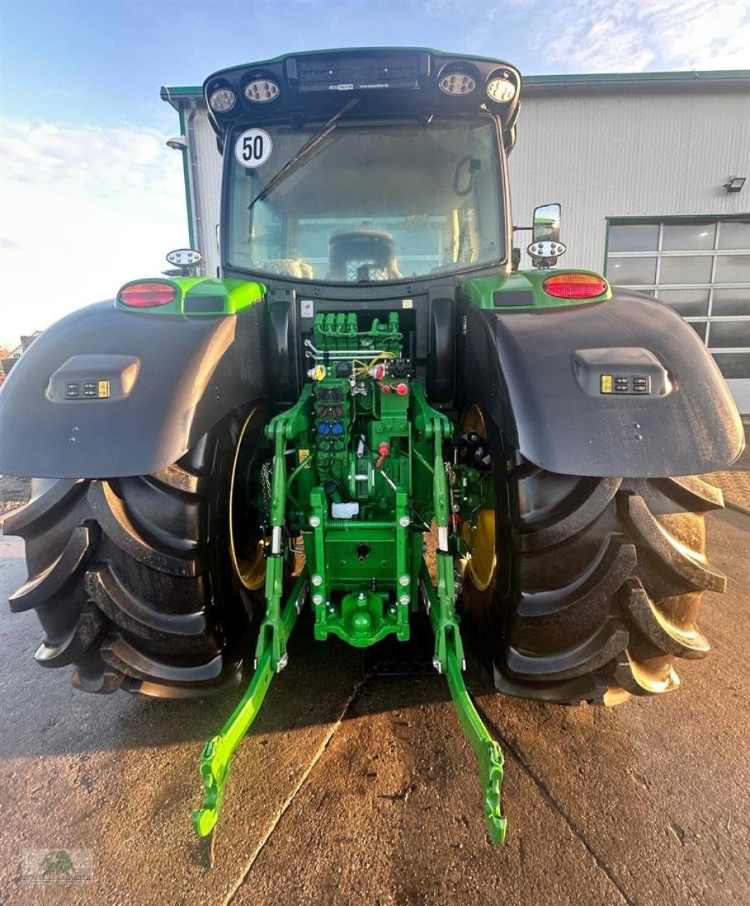 Traktor van het type John Deere 6R 185, Neumaschine in Triebes (Foto 4)