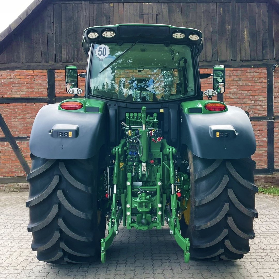 Traktor des Typs John Deere 6R 185, Mietmaschine in Gerasdorf (Bild 3)