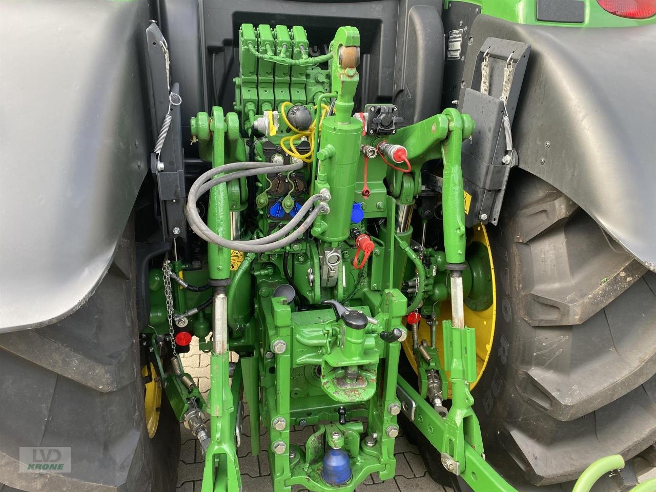 Traktor des Typs John Deere 6R 185, Gebrauchtmaschine in Spelle (Bild 3)