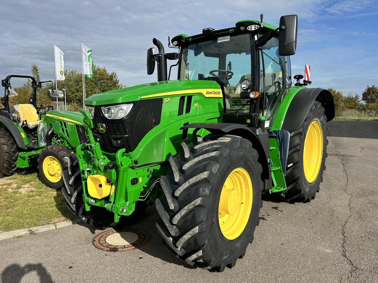 Traktor van het type John Deere 6R 185, Vorführmaschine in Niederkirchen (Foto 3)