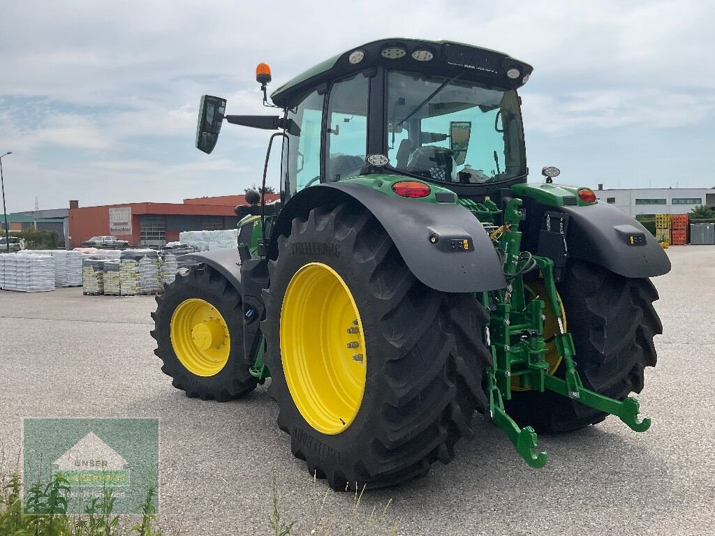 Traktor van het type John Deere 6R 185, Neumaschine in Eferding (Foto 13)