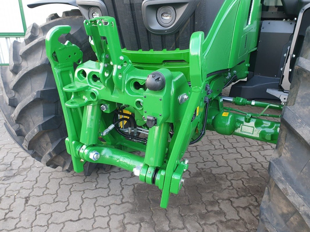 Traktor des Typs John Deere 6R 195 **MIETRÜCKLÄUFER**, Gebrauchtmaschine in Sittensen (Bild 5)