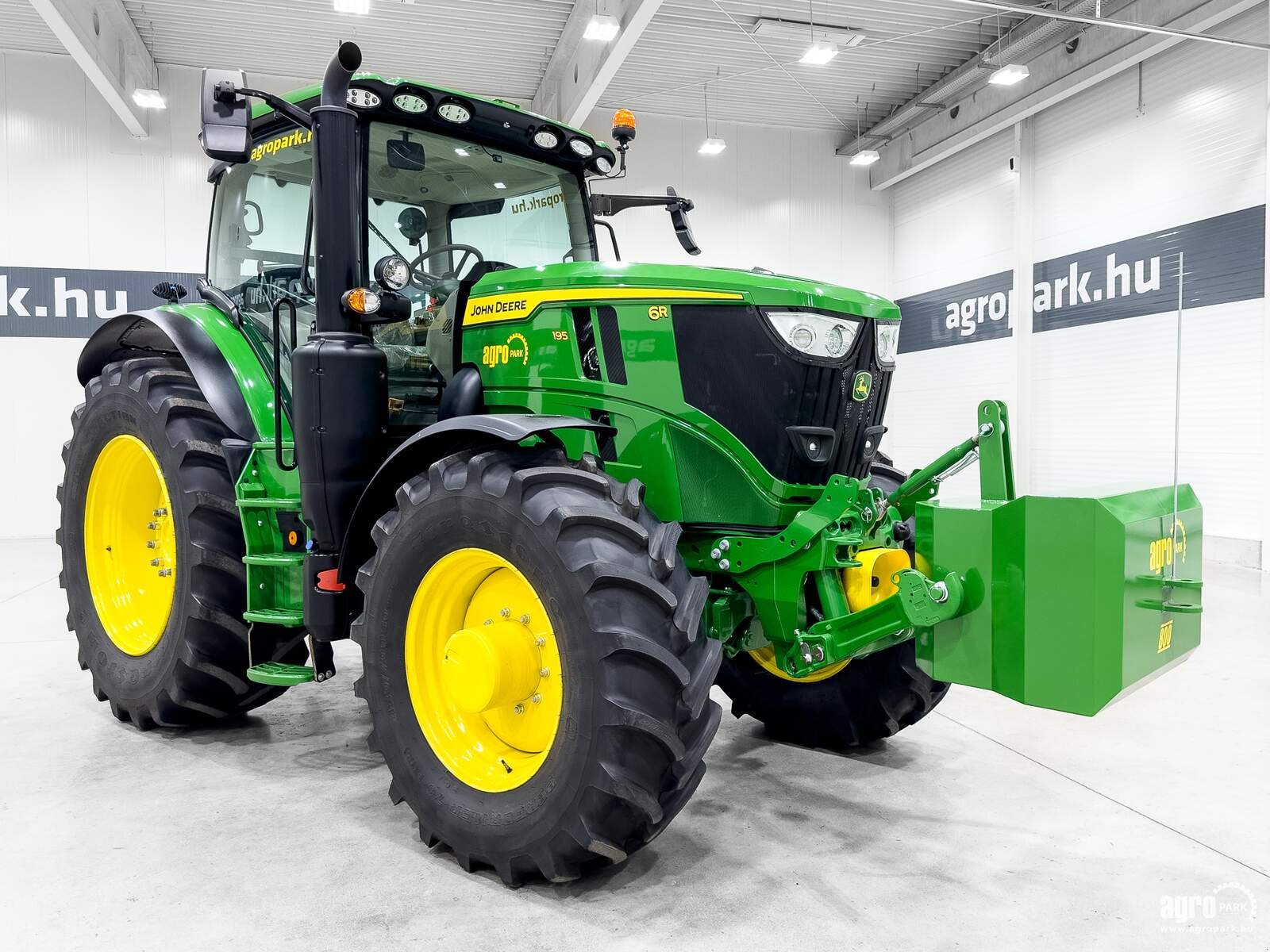 Traktor του τύπου John Deere 6R 195, Gebrauchtmaschine σε Csengele (Φωτογραφία 2)