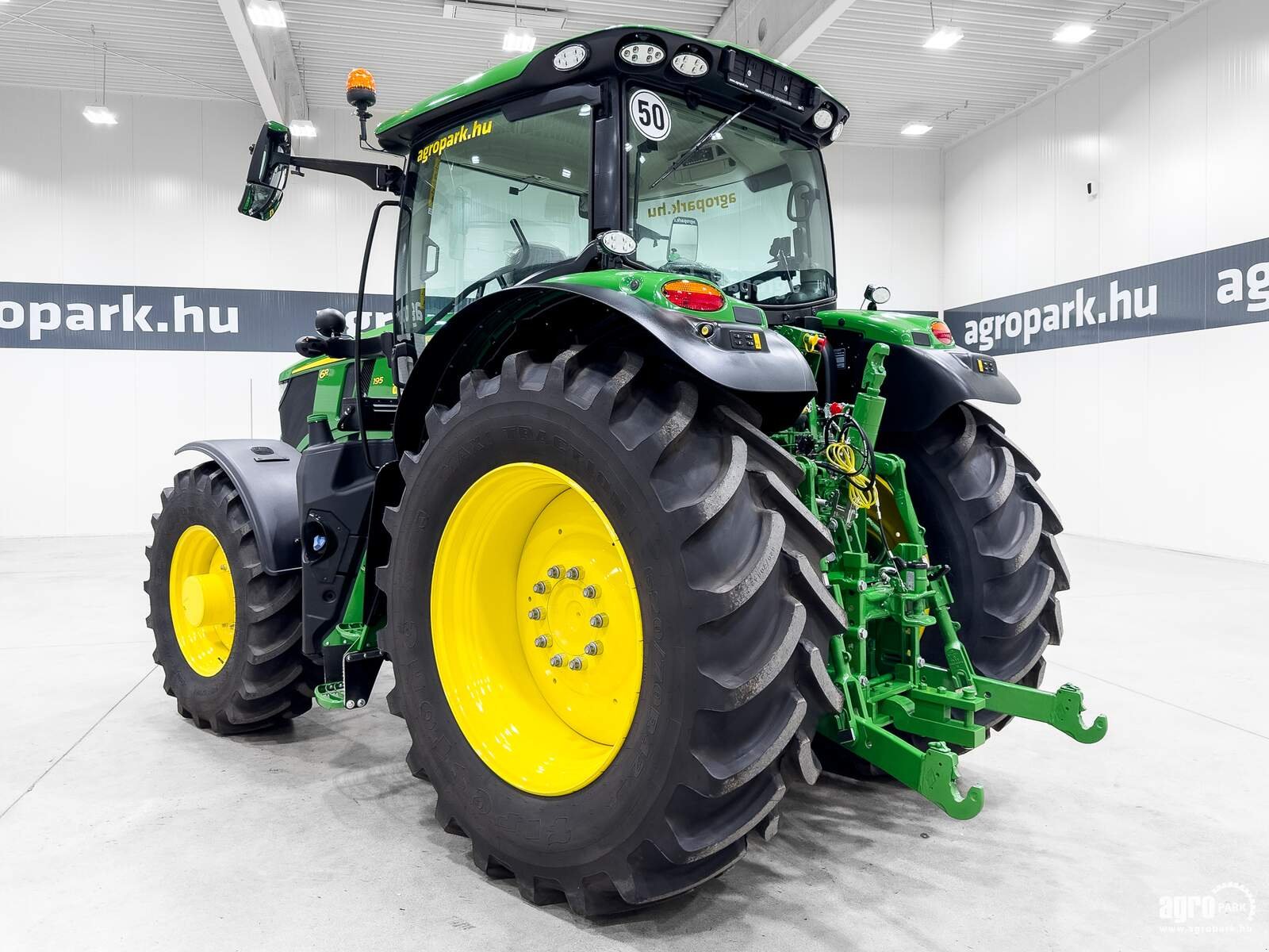 Traktor typu John Deere 6R 195, Gebrauchtmaschine w Csengele (Zdjęcie 3)