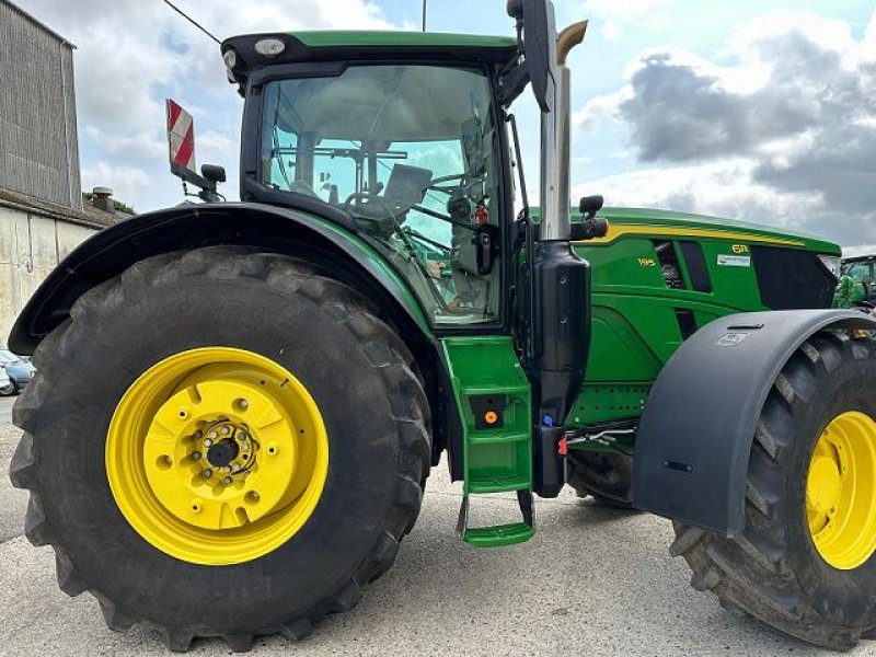 Traktor des Typs John Deere 6R 195, Gebrauchtmaschine in BOSC LE HARD (Bild 3)