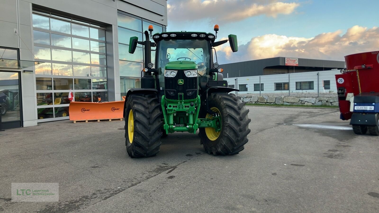 Traktor типа John Deere 6R 195, Vorführmaschine в Redlham (Фотография 7)