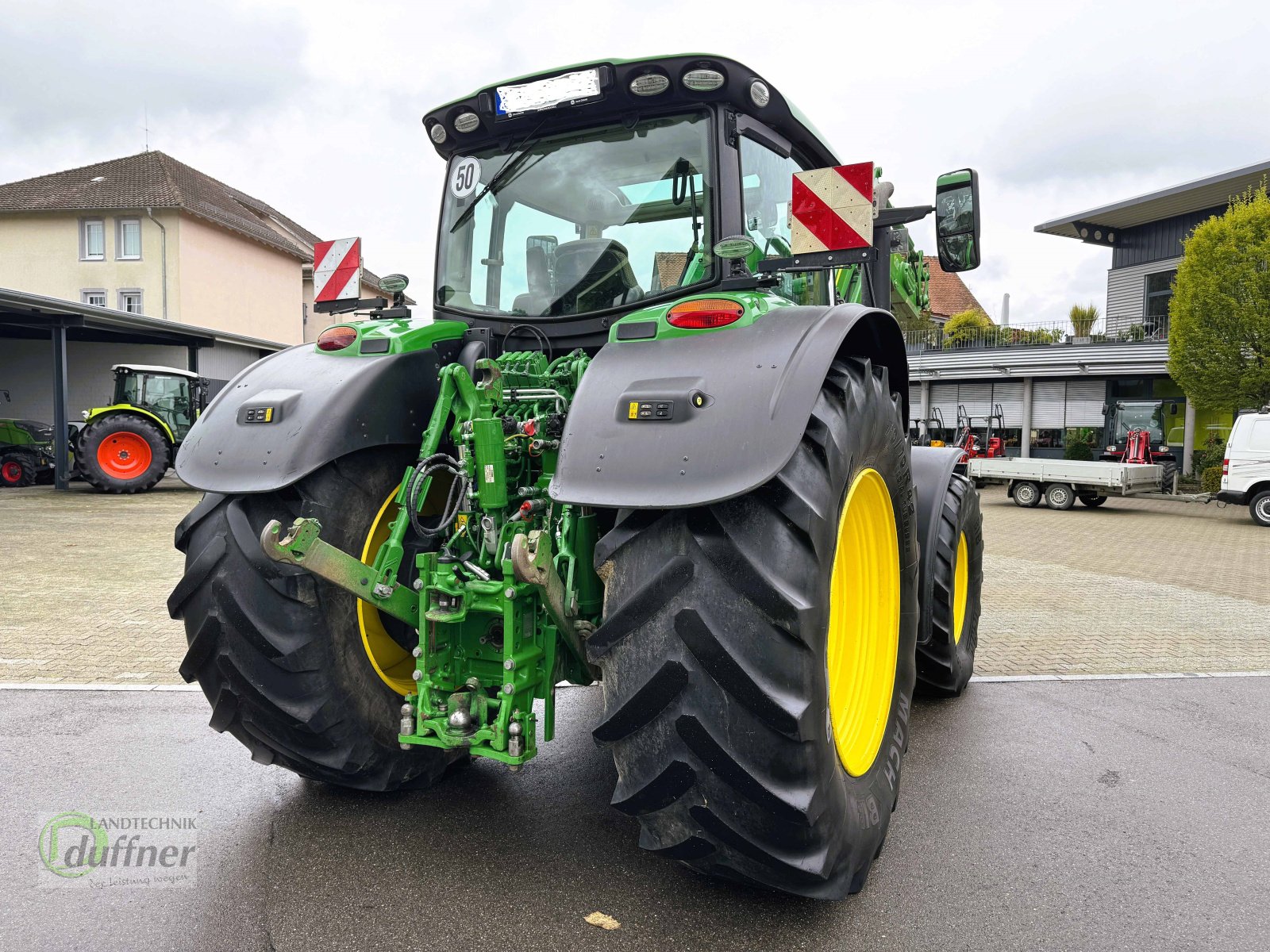 Traktor типа John Deere 6R 215 6R215, Gebrauchtmaschine в Hohentengen (Фотография 8)