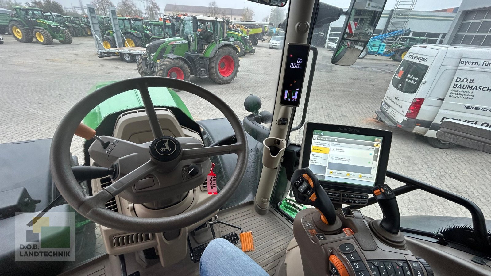 Traktor des Typs John Deere 6R 215 6R215, Gebrauchtmaschine in Regensburg (Bild 15)