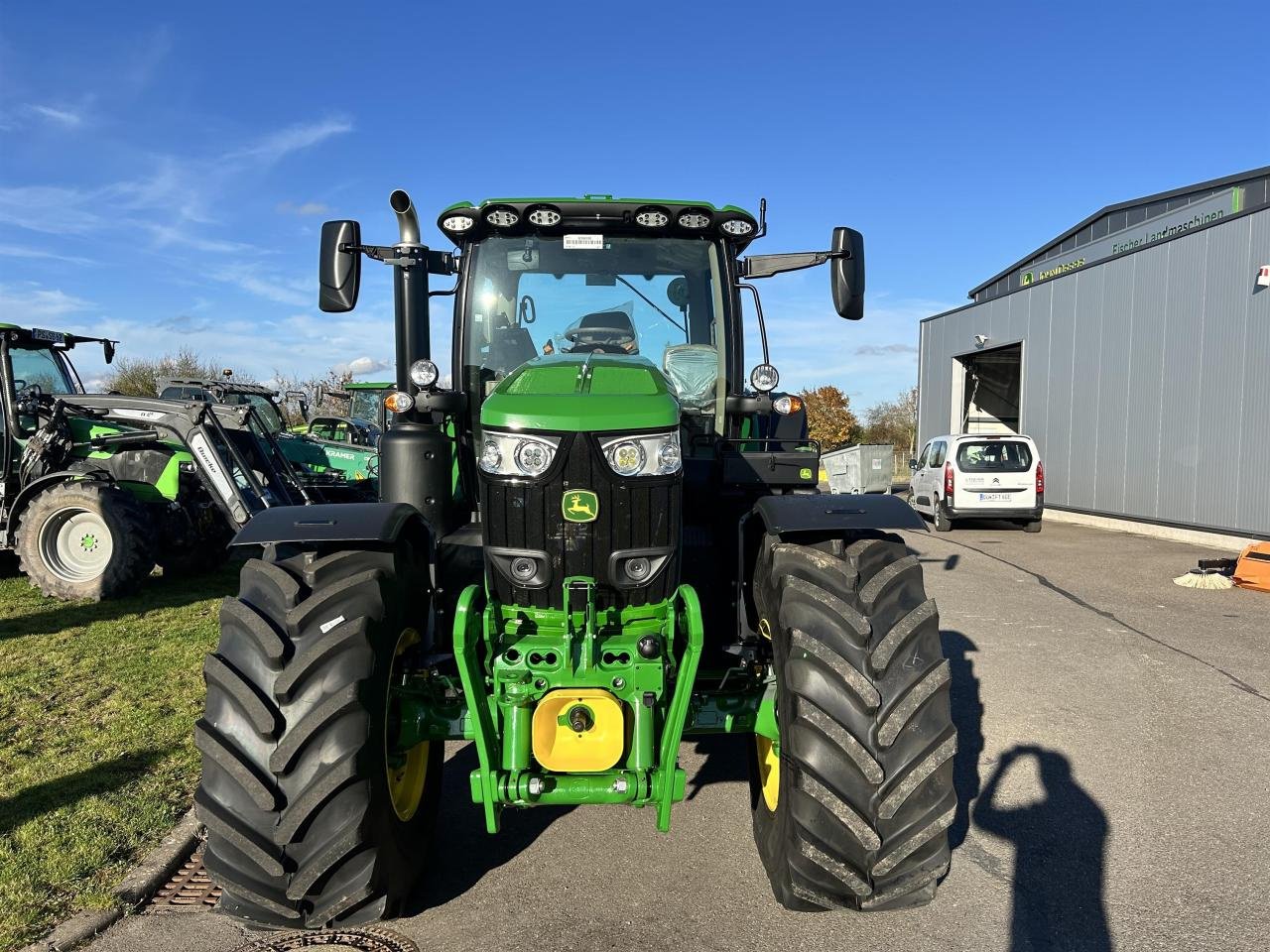 Traktor типа John Deere 6R 215 Aktion, Neumaschine в Niederkirchen (Фотография 4)