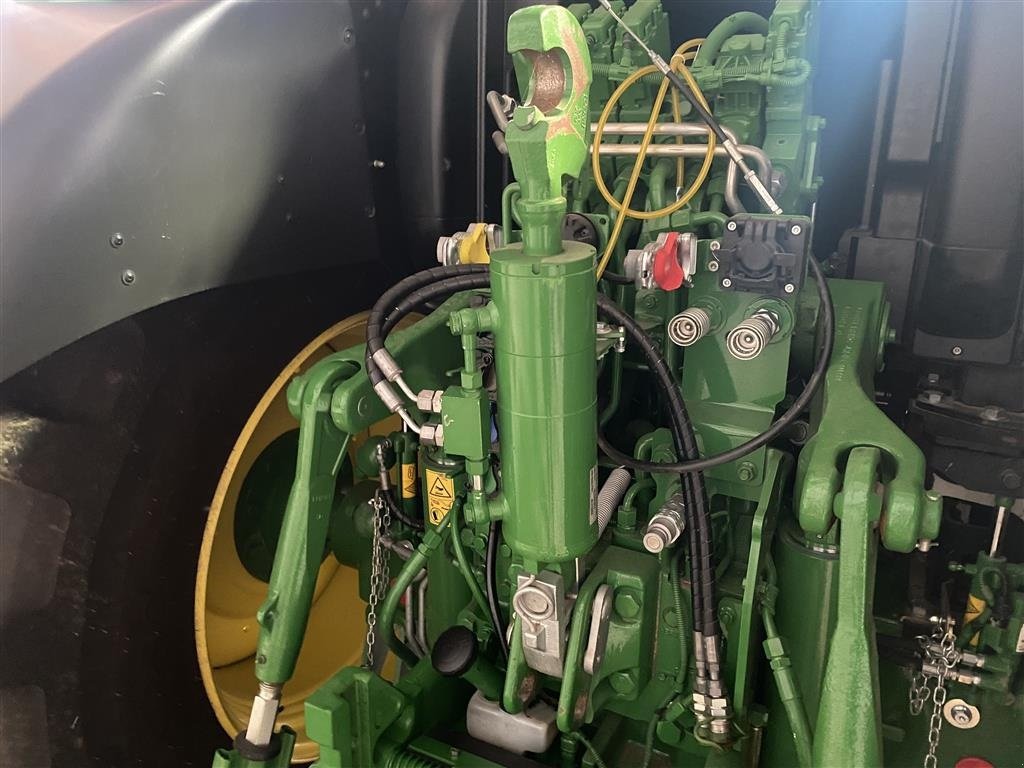 Traktor typu John Deere 6R 215 Kun 350 timer, Gebrauchtmaschine w Bredsten (Zdjęcie 5)