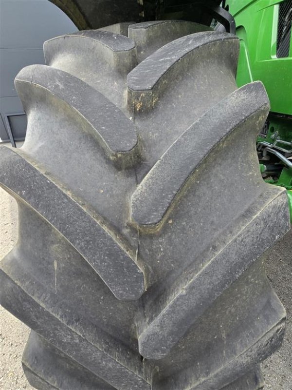 Traktor of the type John Deere 6R 215 Vi giver 50 timers reklamationsret i Danmark!!! Front PTO, luftbremser, CommandArm. AutoTrac. StarFire 6000 antenne. Ring til Ulrik på 40255544. Jeg snakker Jysk, tysk og engelsk., Gebrauchtmaschine in Kolding (Picture 7)