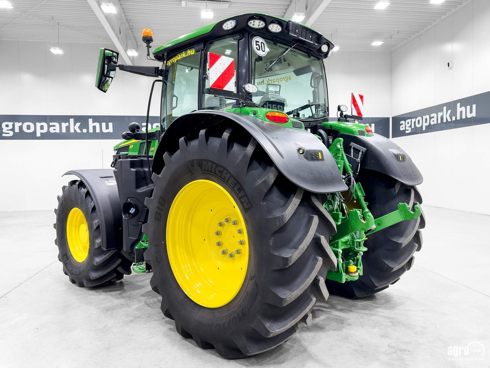 Traktor Türe ait John Deere 6R 215, Gebrauchtmaschine içinde Csengele (resim 4)