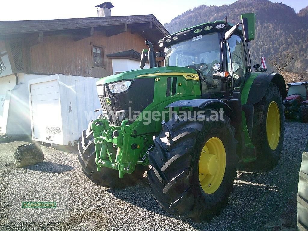 Traktor typu John Deere 6R 215, Neumaschine v Schlitters (Obrázek 1)