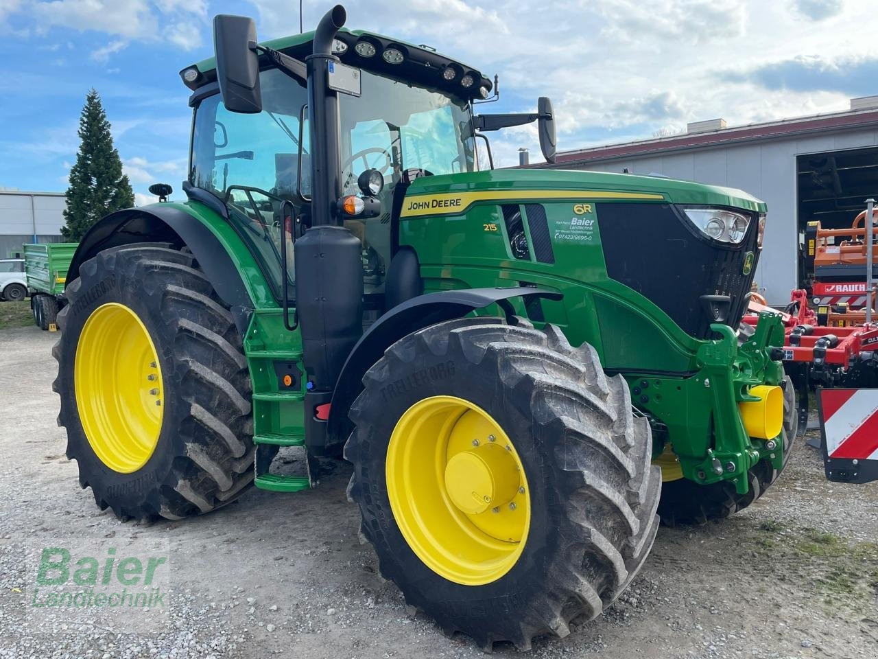 Traktor Türe ait John Deere 6R 215, Gebrauchtmaschine içinde OBERNDORF-HOCHMOESSINGEN (resim 1)