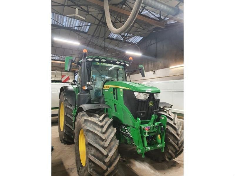 Traktor typu John Deere 6R 215, Gebrauchtmaschine w PITHIVIERS Cedex (Zdjęcie 1)