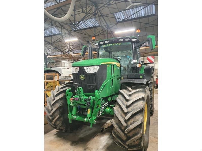 Traktor typu John Deere 6R 215, Gebrauchtmaschine w PITHIVIERS Cedex (Zdjęcie 2)