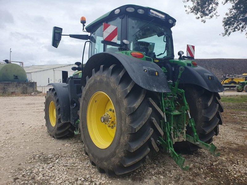 Traktor des Typs John Deere 6R 215, Gebrauchtmaschine in PITHIVIERS Cedex (Bild 3)