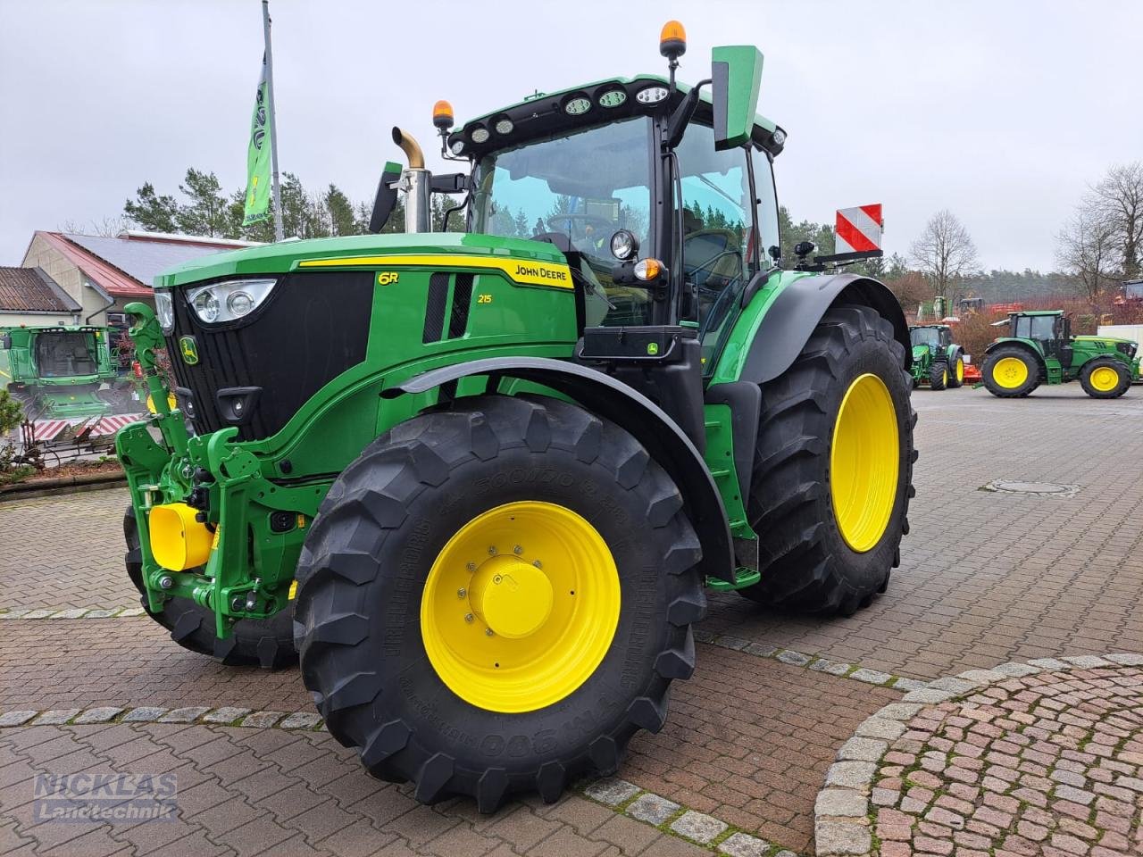 Traktor Türe ait John Deere 6R 215, Neumaschine içinde Schirradorf (resim 3)