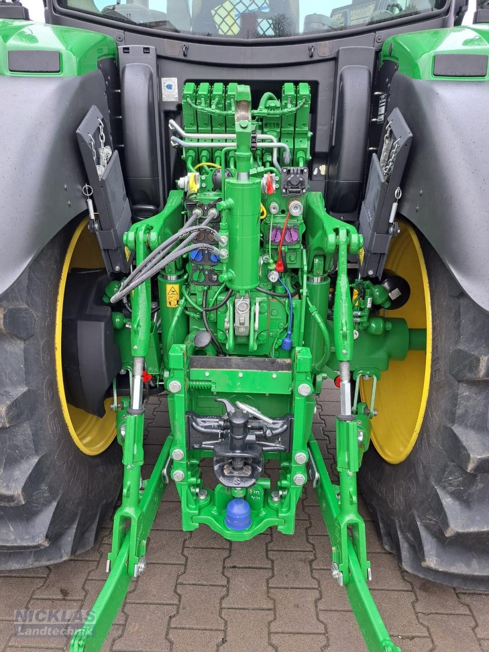 Traktor Türe ait John Deere 6R 215, Neumaschine içinde Schirradorf (resim 9)