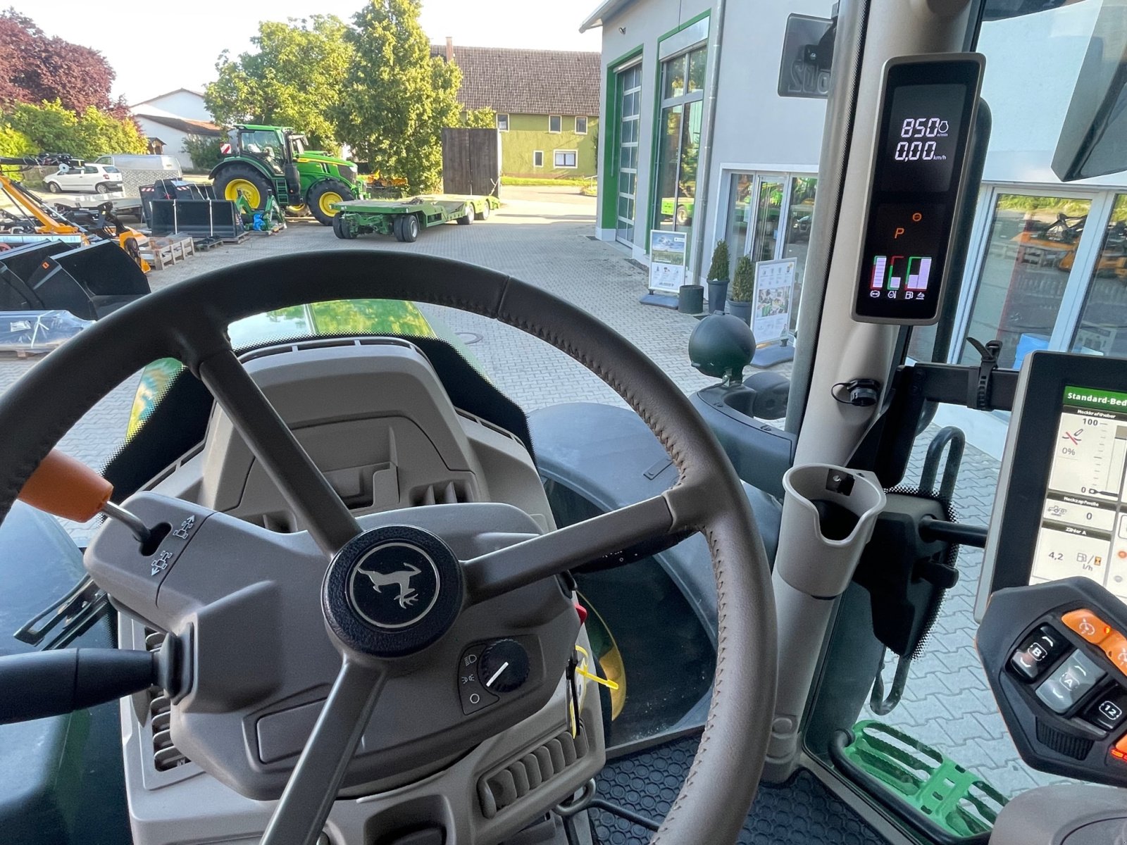 Traktor tip John Deere 6R 215, Gebrauchtmaschine in Burglengenfeld (Poză 5)