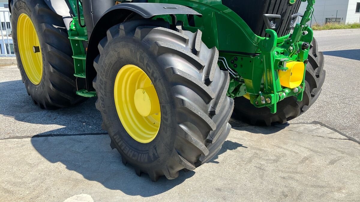 Traktor del tipo John Deere 6R 215, Neumaschine en Zwettl (Imagen 16)