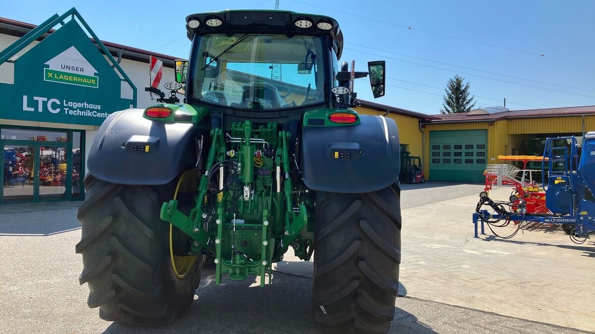 Traktor of the type John Deere 6R 215, Neumaschine in Zwettl (Picture 9)