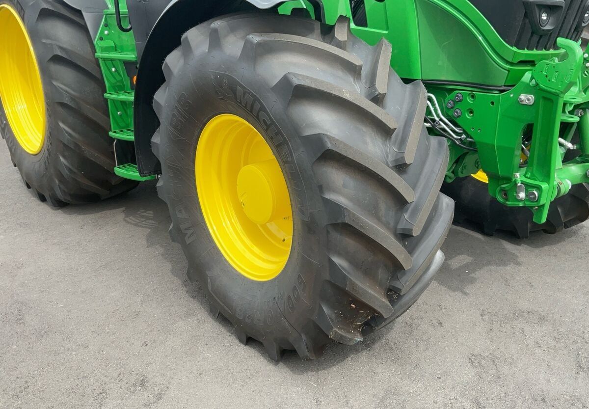 Traktor typu John Deere 6R 215, Neumaschine v Zwettl (Obrázek 16)