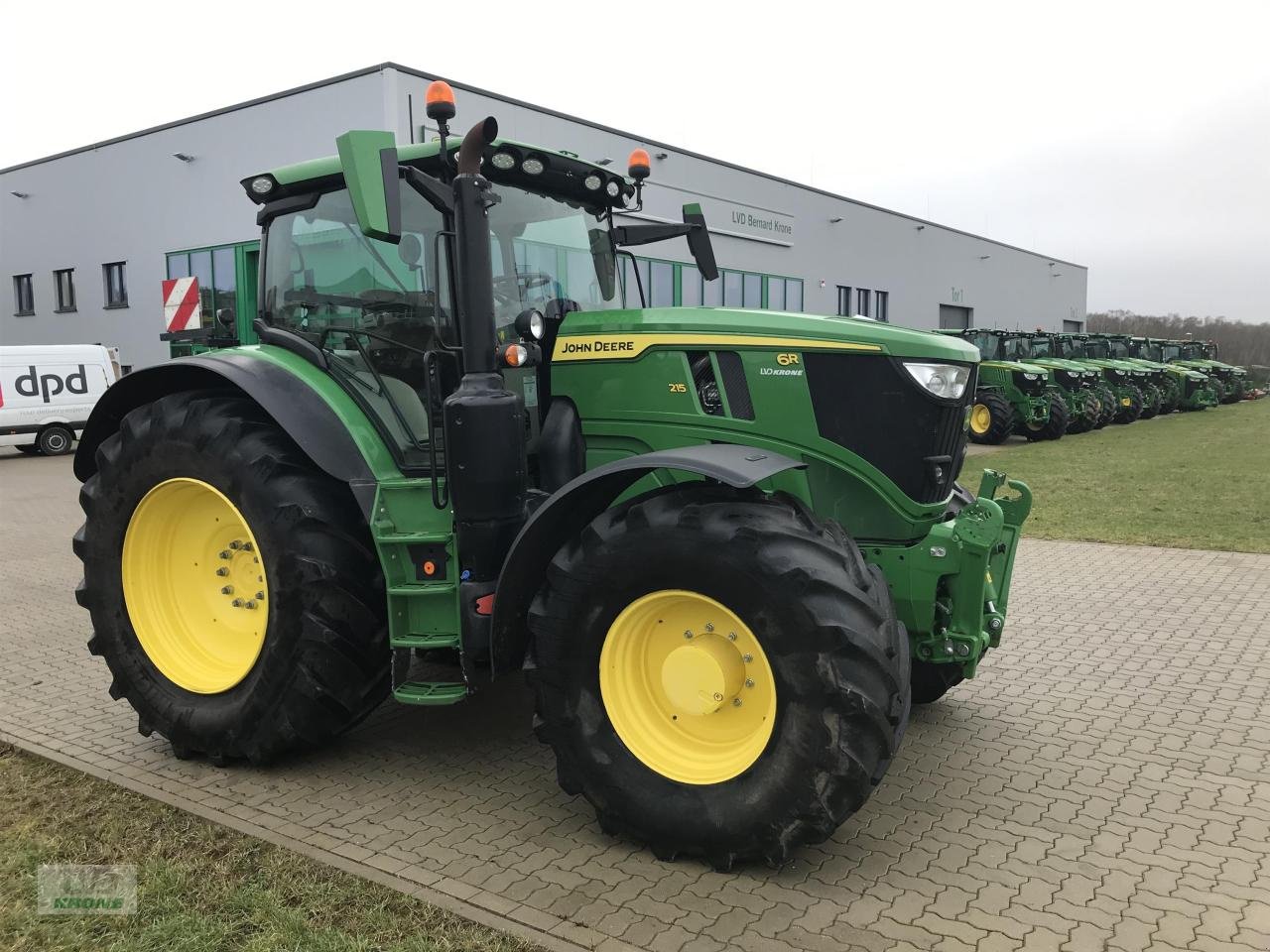 Traktor des Typs John Deere 6R 215, Gebrauchtmaschine in Alt-Mölln (Bild 2)