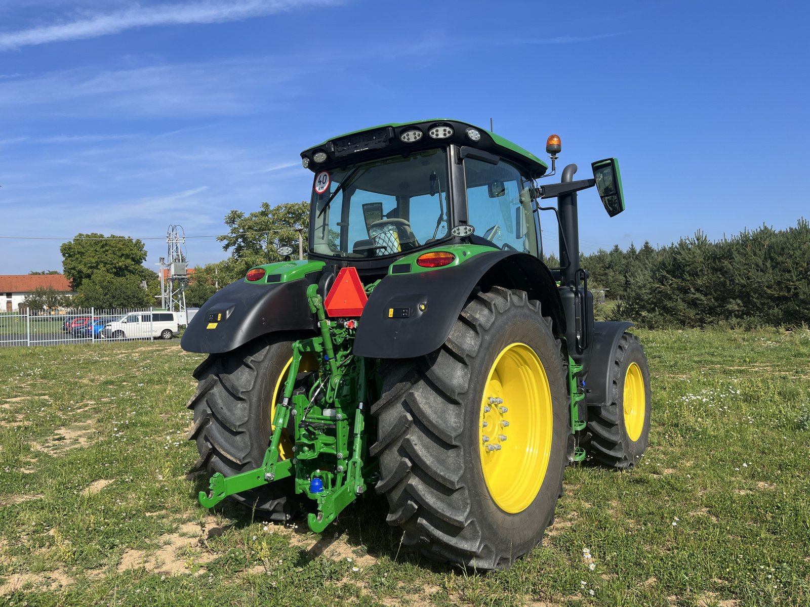 Traktor tip John Deere 6R 215, Gebrauchtmaschine in Horazdovice (Poză 2)