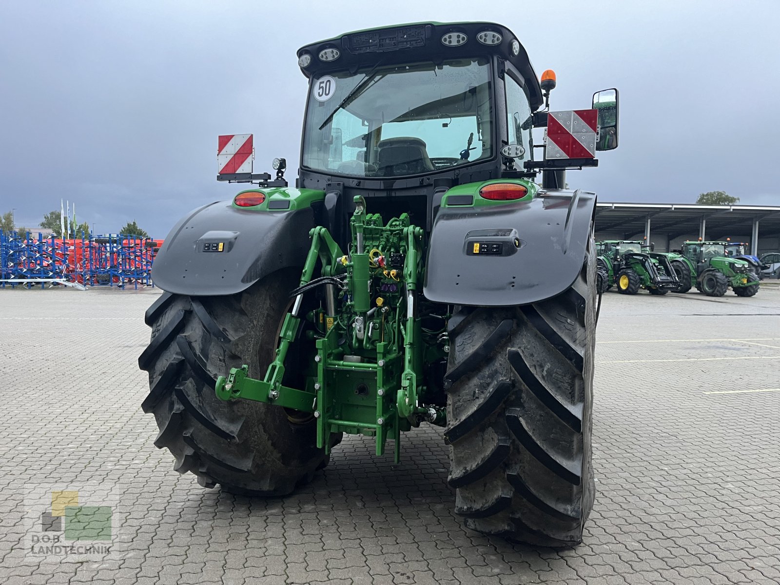 Traktor van het type John Deere 6R 230, Gebrauchtmaschine in Langweid am Lech (Foto 8)