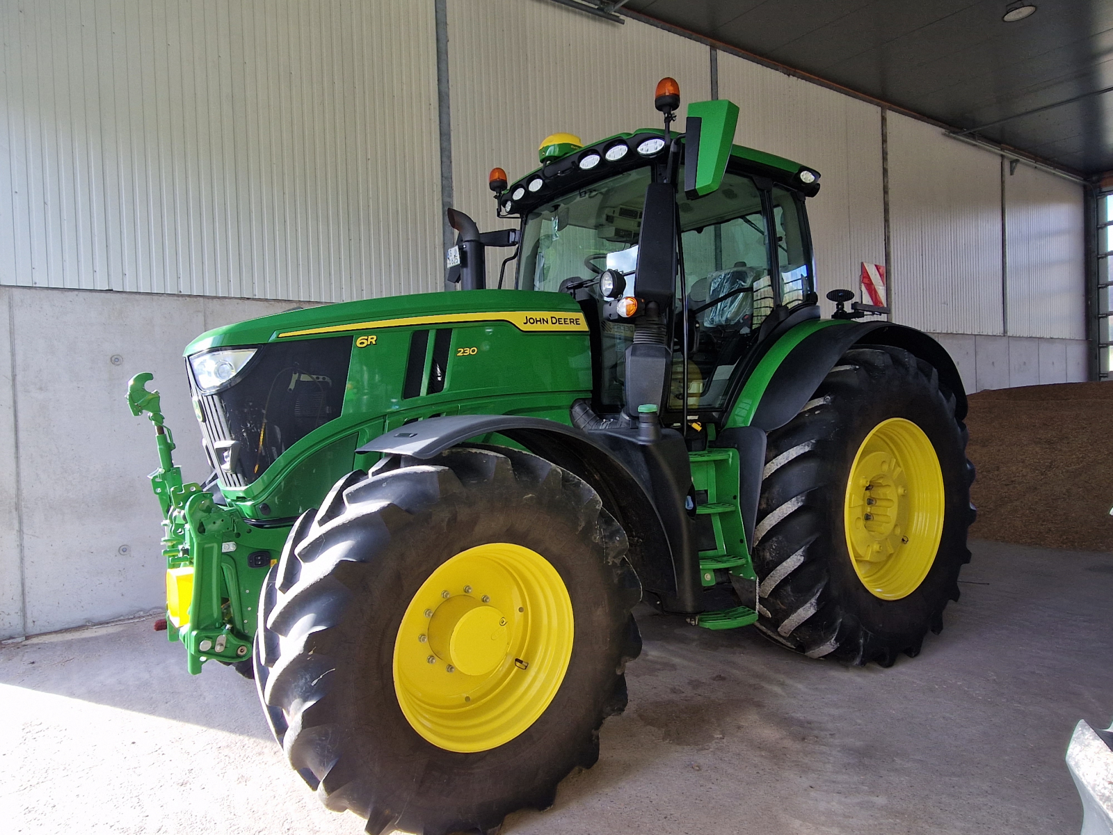 Traktor typu John Deere 6R 230, Gebrauchtmaschine v Siegritz (Obrázek 2)