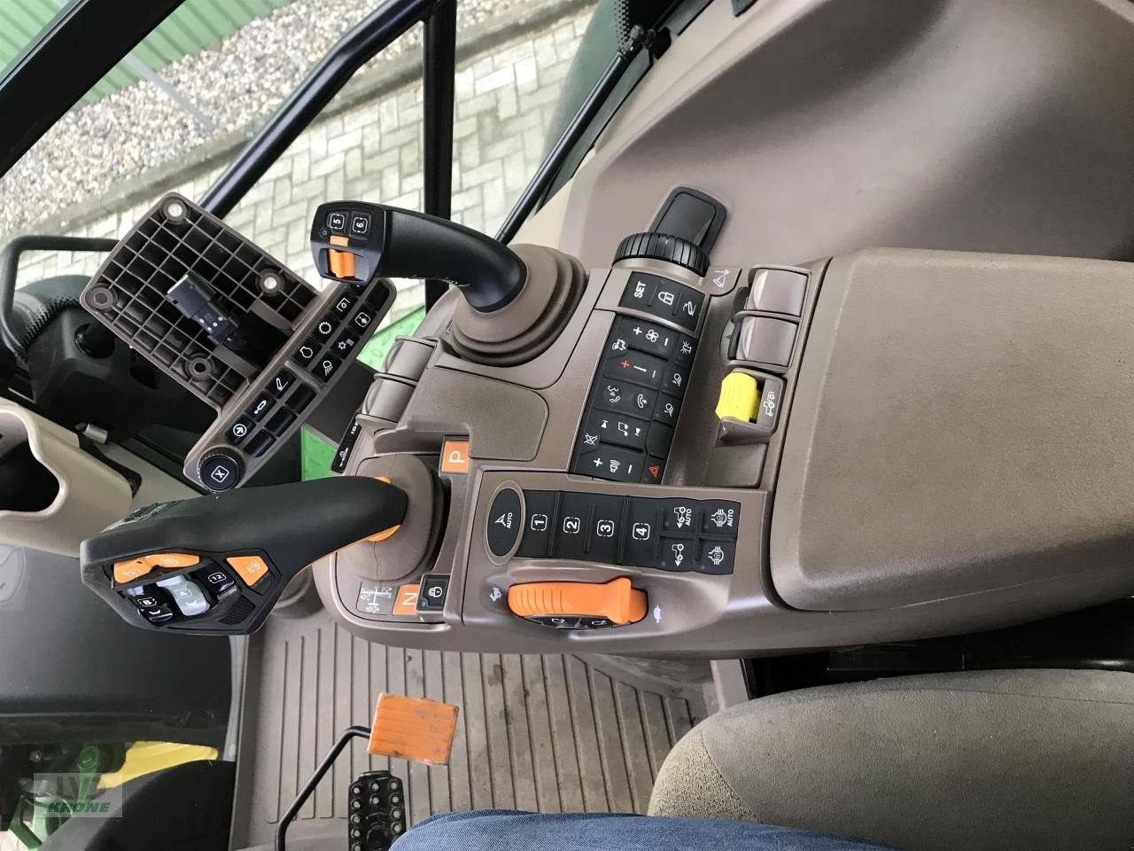 Traktor Türe ait John Deere 6R 230, Gebrauchtmaschine içinde Alt-Mölln (resim 8)