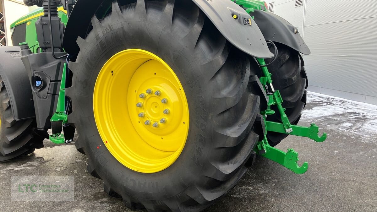 Traktor van het type John Deere 6R 230, Neumaschine in Redlham (Foto 17)