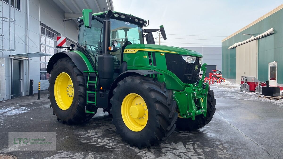 Traktor des Typs John Deere 6R 230, Neumaschine in Redlham (Bild 2)