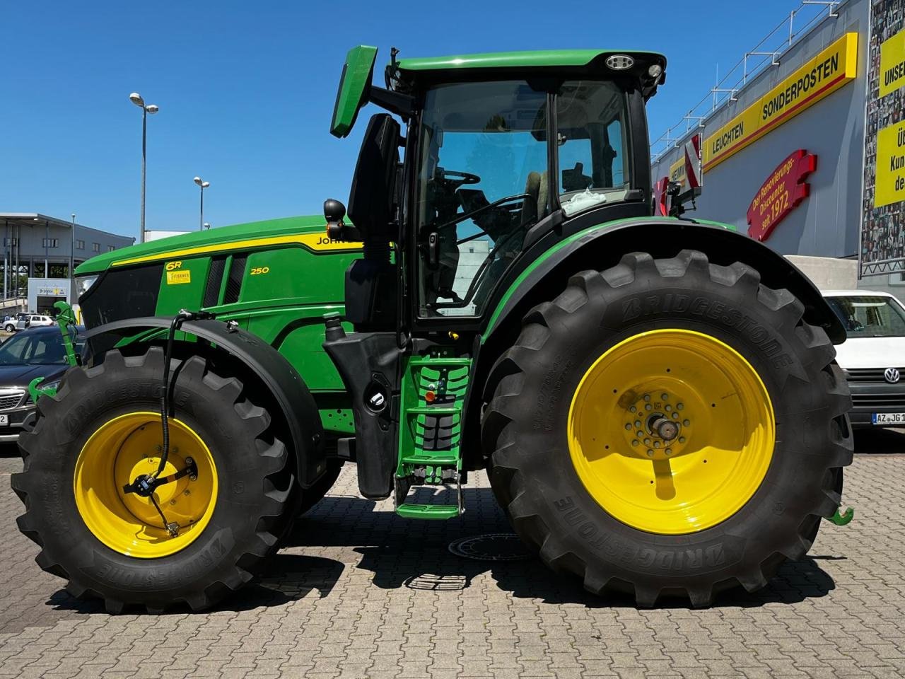 Traktor of the type John Deere 6R 250 0% SONDERFINANZIERUNG, Gebrauchtmaschine in Niederkirchen (Picture 2)