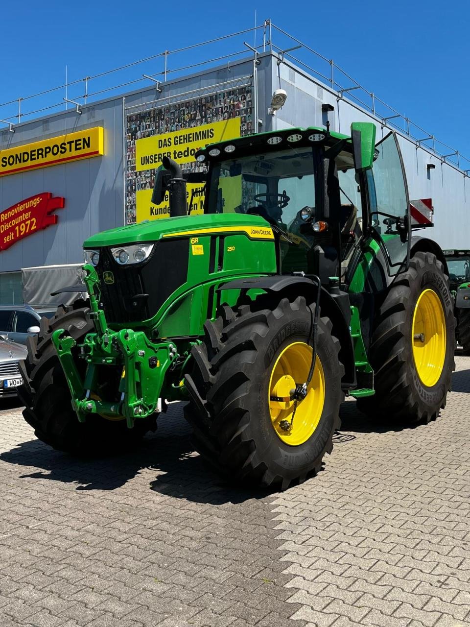 Traktor of the type John Deere 6R 250 0% SONDERFINANZIERUNG, Gebrauchtmaschine in Niederkirchen (Picture 4)