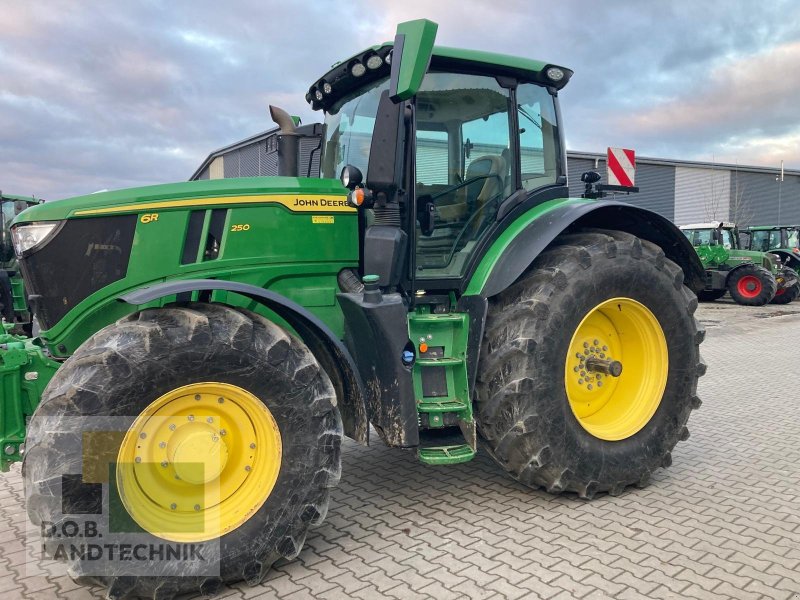 Traktor typu John Deere 6R 250 6R250 6250R, Gebrauchtmaschine v Regensburg (Obrázek 1)